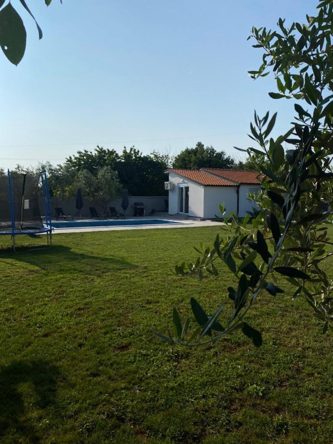 Kuca Za Odmor Lilly Villa PUY Eksteriør bilde
